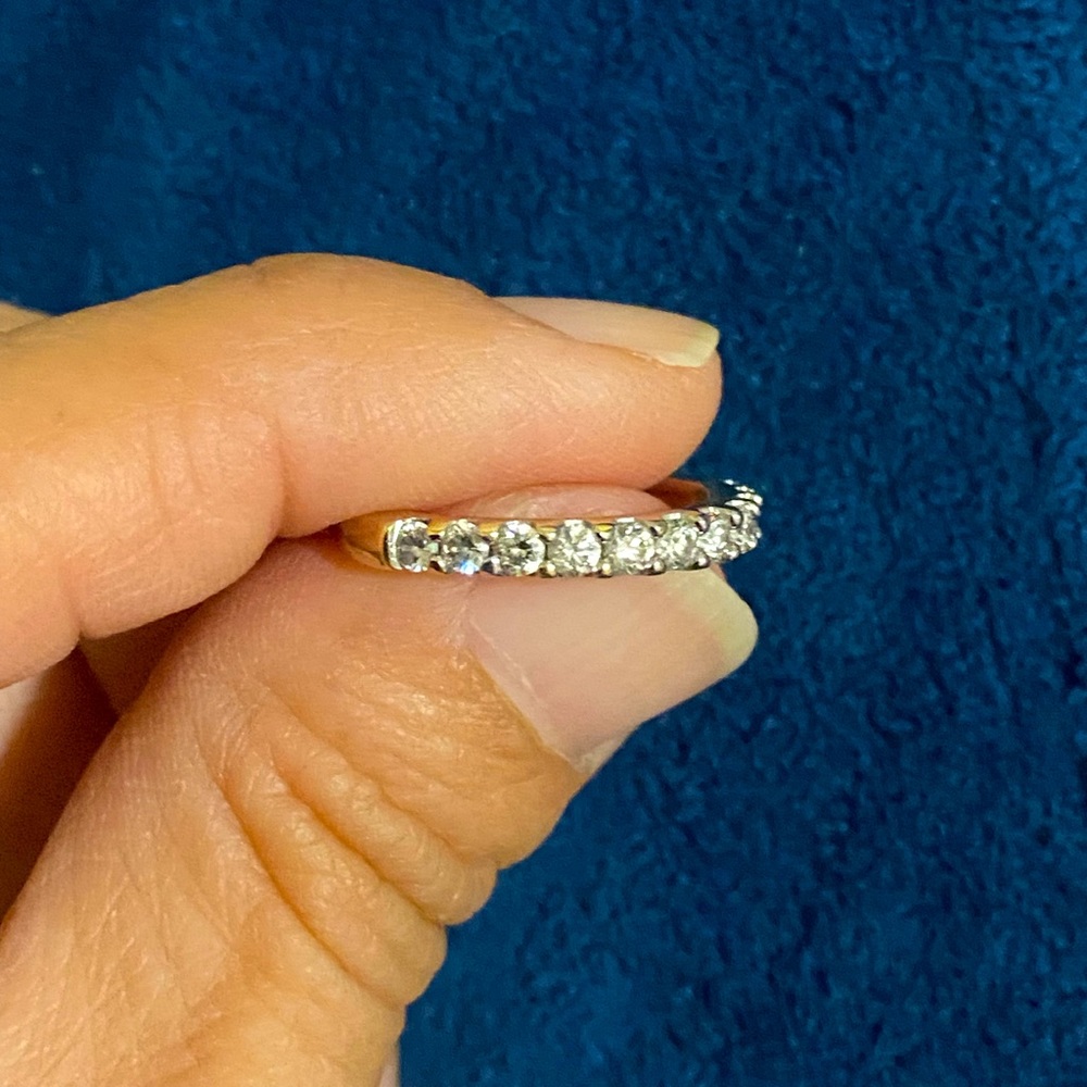 14k yellow gold diamond wedding band 4.5sz